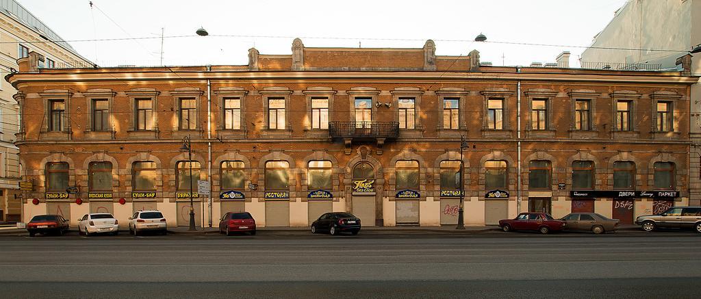White Hostel Saint Petersburg Exterior photo